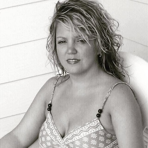 Meet your Posher, Devonna-grace - Picture 2 of 2